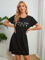 ⁦نايت شيرت قطن نص كم استريتش بطبعه⁩ - الصورة ⁦5⁩