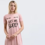 ⁦نايت شيرت قطن نص كم استريتش بطبعه -كشمير⁩ - الصورة ⁦5⁩