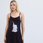 ⁦كاش مايو قصير من القطن حماله رفيعه -مطبوع-كحلي⁩ - الصورة ⁦4⁩